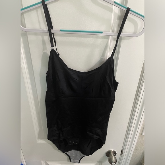 Seamless Slimming Bodysuit - Black - New in Packaging - Picture 5 of 10